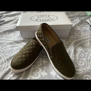 Steve Madden olive green slip ons